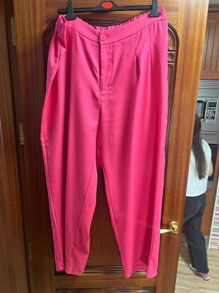 Pantalón rosa fucsia Shein Talla 48 (4XL)
