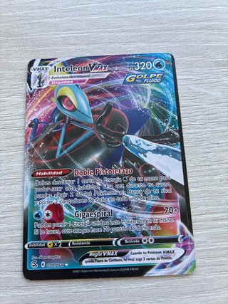4 Cartas Pokémon VMAX (Gyarados, Mewtwo, Chandelur