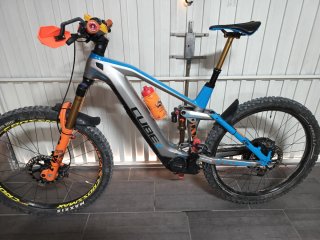 Cube Stereo Hybrid 160 HPC Carbono