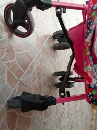 Silla de paseo bebé rosa floral
