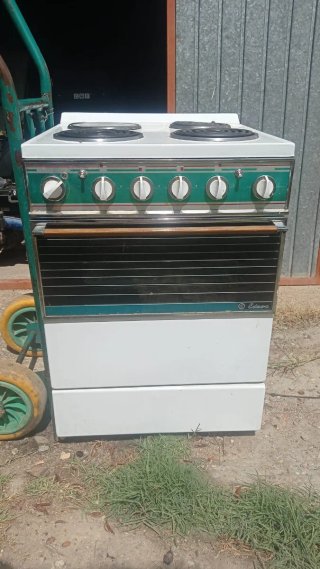 Cocina Eléctrica Blanca con Encimera