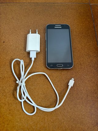 Samsung Galaxy Core Prime  Con su cargador