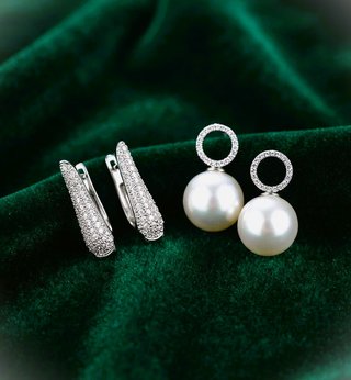 Pendientes perla colgantes con circonitas