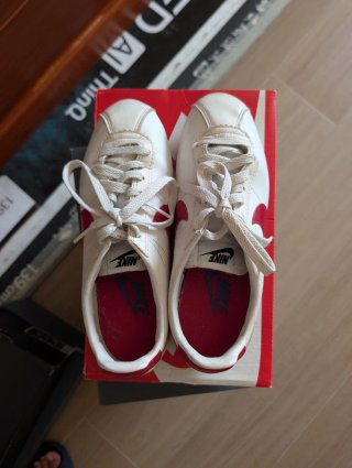Tenis Nike Cortez Blanco y Rojo