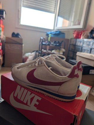 Tenis Nike Cortez Blanco y Rojo