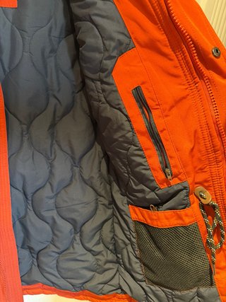 Chaqueta de invierno roja