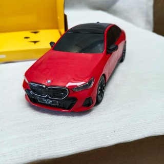 Coche RC BMW i5 Rojo 1:24