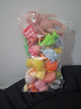 Bolsa de juguetes variados