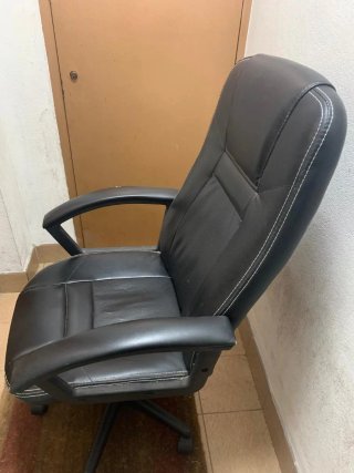 Silla de escritorio negra