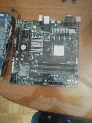 Placa Base Gigabyte GA-79LMT-USB3 AM3+