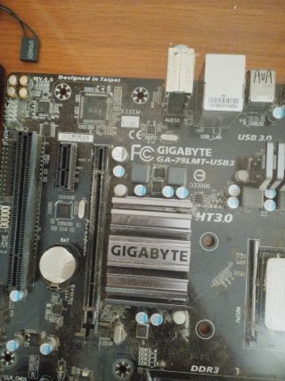 Placa Base Gigabyte GA-79LMT-USB3 AM3+