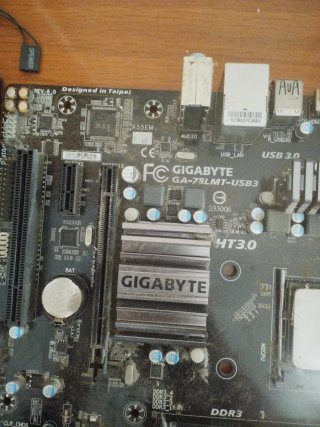 Placa Base Gigabyte GA-79LMT-USB3 AM3+