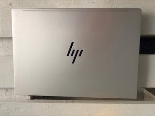 HP EliteBook 645 G11 Plata Casi Nuevo