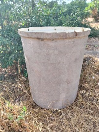 Bidón agua riego huerto