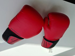Guantes Boxeo Outshock 4oz Rojos