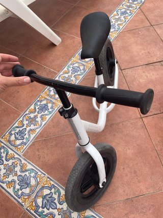 Bici de equilibrio infantil blanca