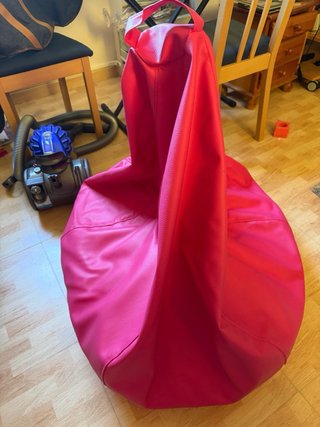 Pouf rosa in pelle sintetica