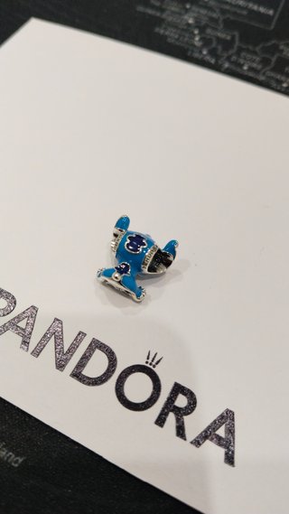 Charm de Pandora Stitch Azul y Morado
