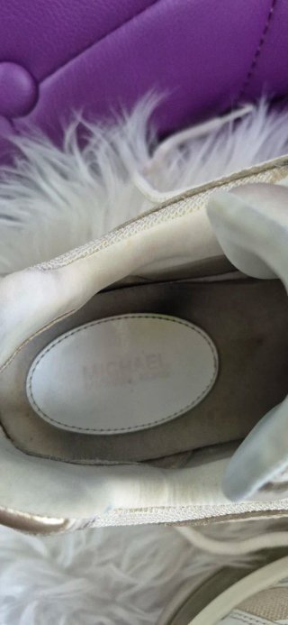 Zapatillas Michael Kors Blancas y Doradas