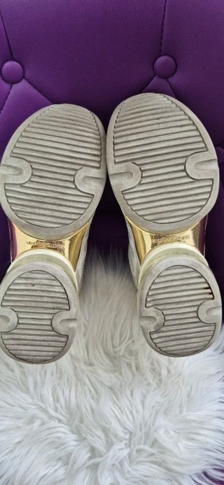 Zapatillas Michael Kors Blancas y Doradas