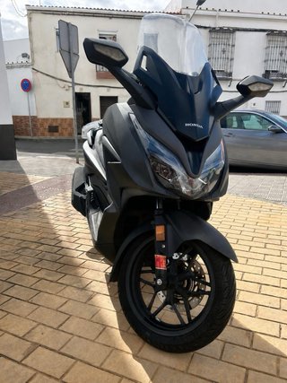 Honda Forza Negra