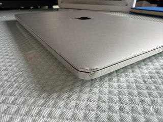 MacBook Pro 13” M2 (2022) – 8 GB RAM / 256 GB