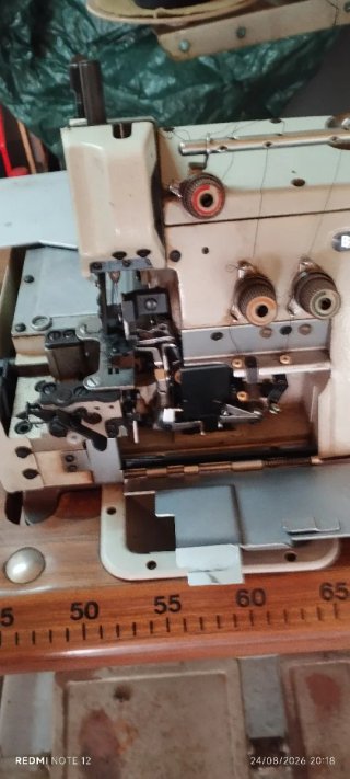Remalladora industrial Brother 3 hilos