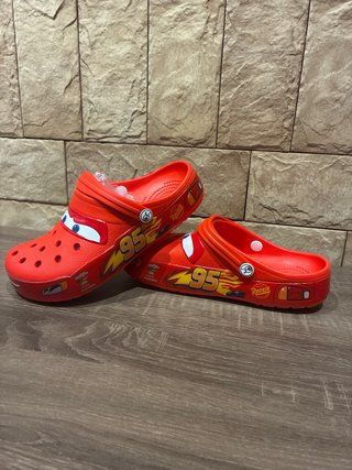 Zapatillas tipo Crocs Rayo McQueen Talla 39