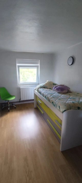 Casa con terreno y piscina