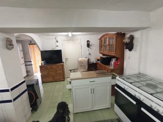 Casa con terreno y piscina