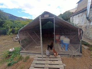 Casa con terreno y piscina