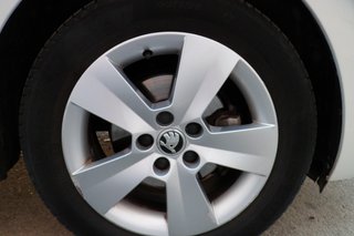 SKODA Rapid 1.0 TSI Active