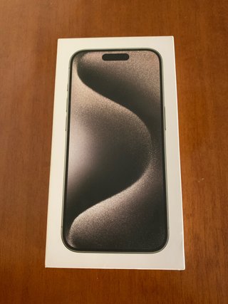 Caja iPhone 15 Pro
