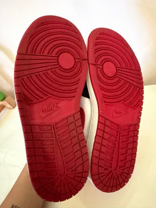 Jordan 1 Mid Mujer/Unisex Negro Rojo 36