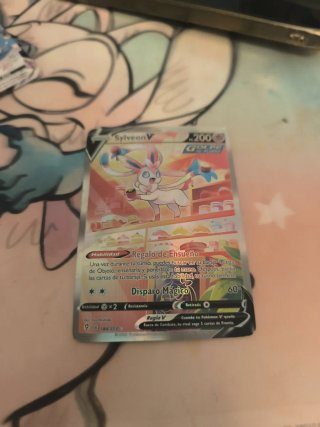 4 Cartas Pokémon Sylveon VMAX y V