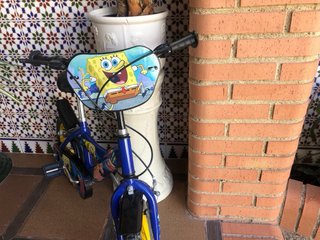 Bicicleta Bob Esponja con Ruedines