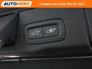 Volvo XC60 2.0 B4 Mild-Hybrid R Design 2WD
