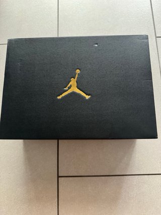 Air Jordan 1 Mid