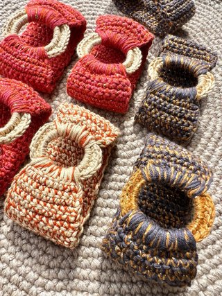 Pulsera tejida a mano Ganchillo
