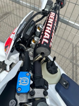 HUSQVARNA TE 300 2026 - 270km / 10h Full Extras