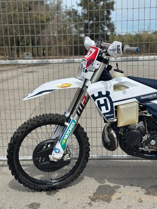 HUSQVARNA TE 300 2026 - 270km / 10h Full Extras
