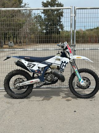 HUSQVARNA TE 300 2026 - 270km / 10h Full Extras