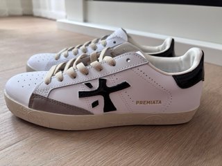 Zapatillas Premiata Blancas y Negras