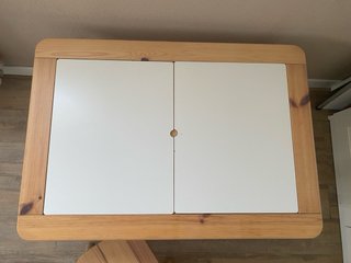 Mesa Infantil IKEA FLISAT + 2 Taburetes