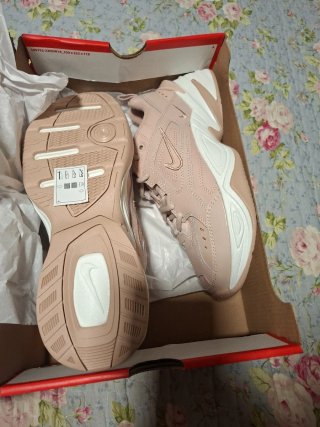 Nike M2K Tekno Rosa e Branco