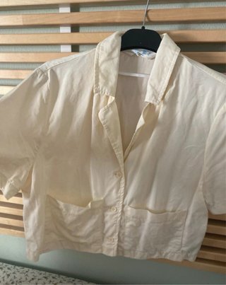 Lote 2 camisas beige y fucsia