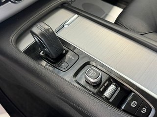 Volvo XC90 2.0D 235 CV Híbrido Automático