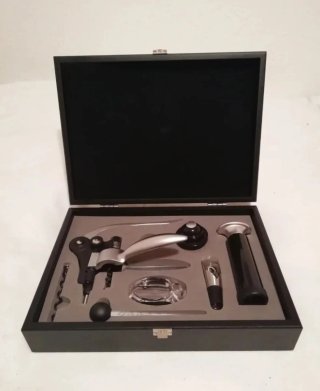 Kit Accesorios Vino Caja Negra