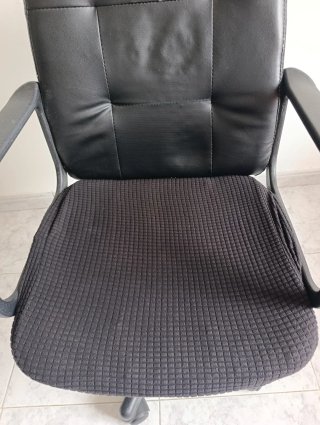 Silla de oficina negra