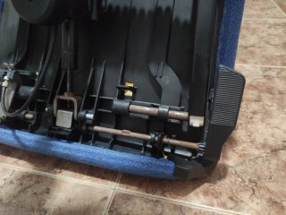 Silla de oficina azul elevable y reclinable